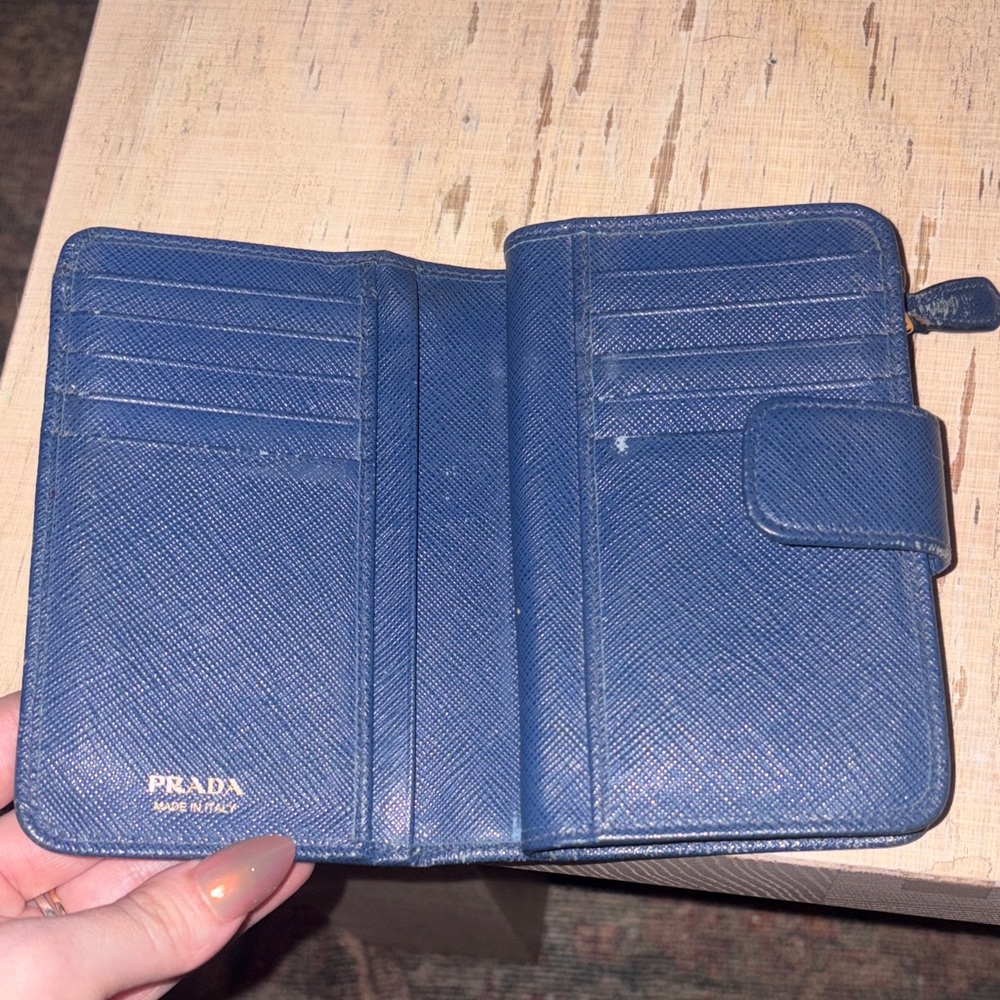 Prada Blue Saffiano Zip Wallet with Gold Logo - Picture 3 of 6